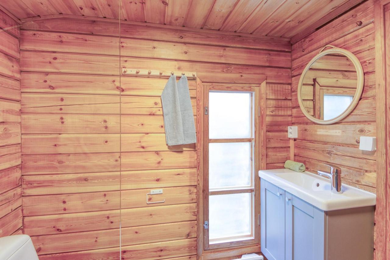 Pinetree Cottages Cozy log cabin Kalanti Esterno foto