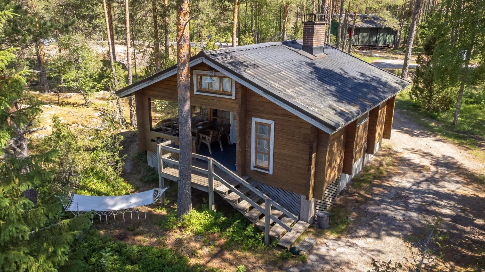 Pinetree Cottages Cozy log cabin Kalanti Esterno foto